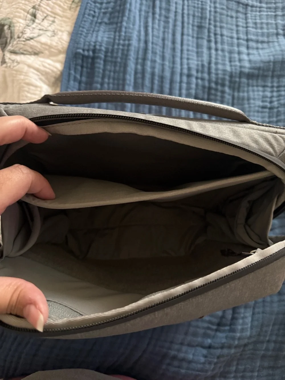 Peak Design Gray 6L camera Shoulder Bag - Travel Sling